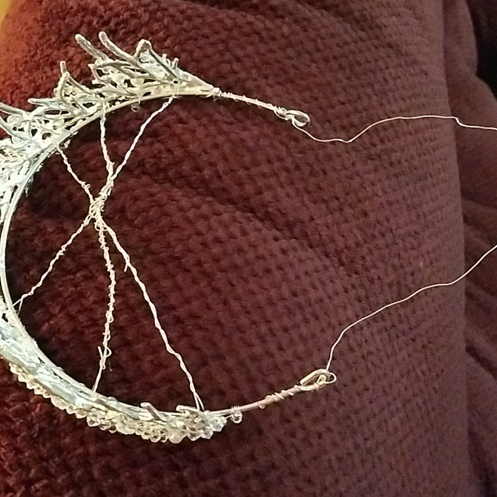 Crown - Picture 2 of 2